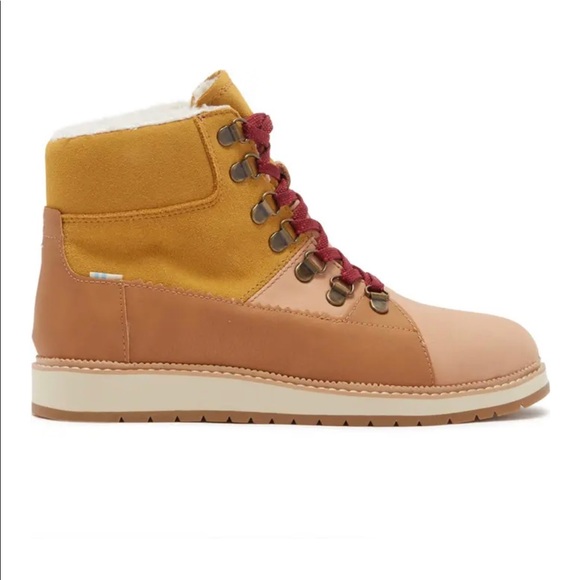 COPY - Toms women’s boots size 6 - Picture 3 of 7